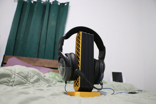 Headphone stand